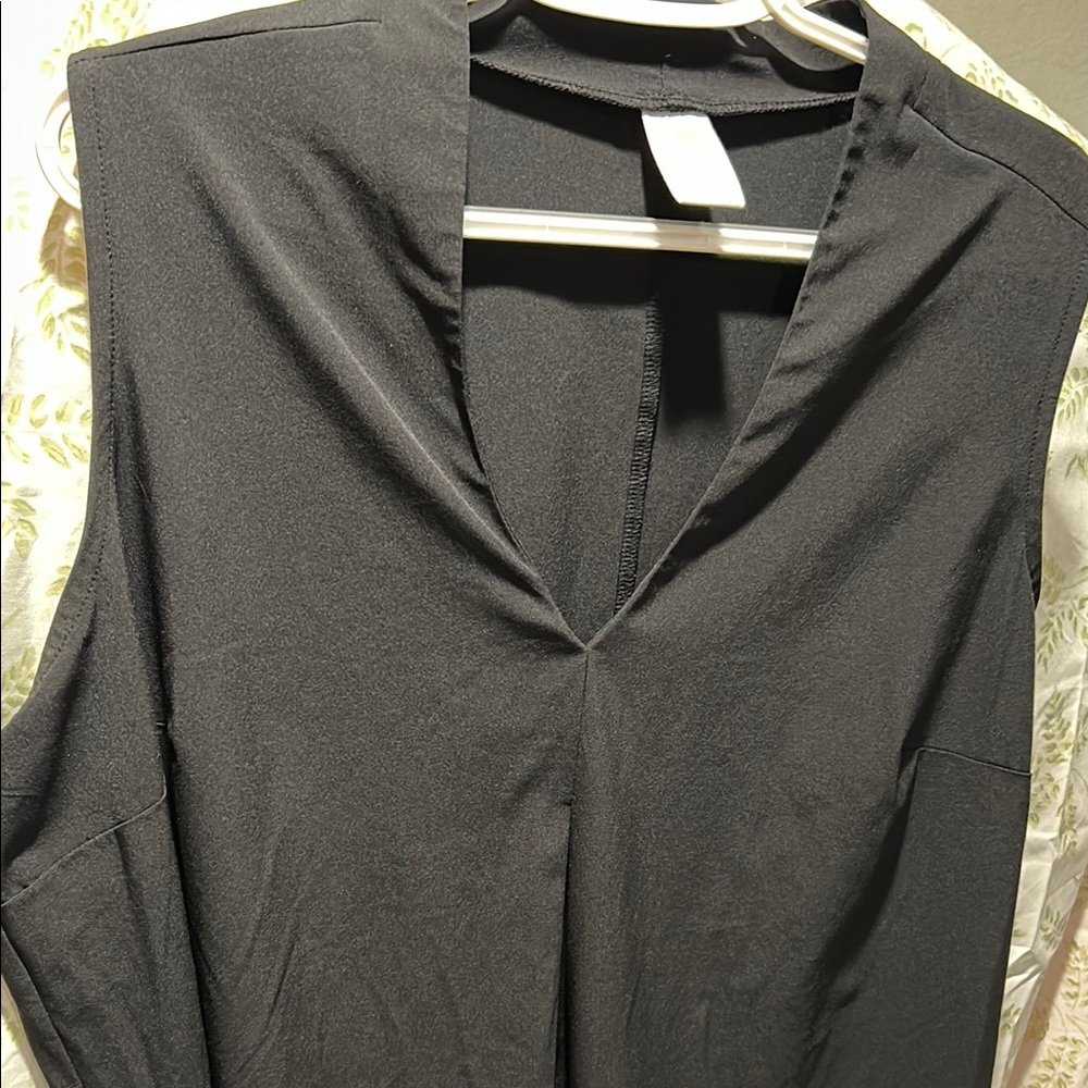 Livi Active Black Midi Dress
